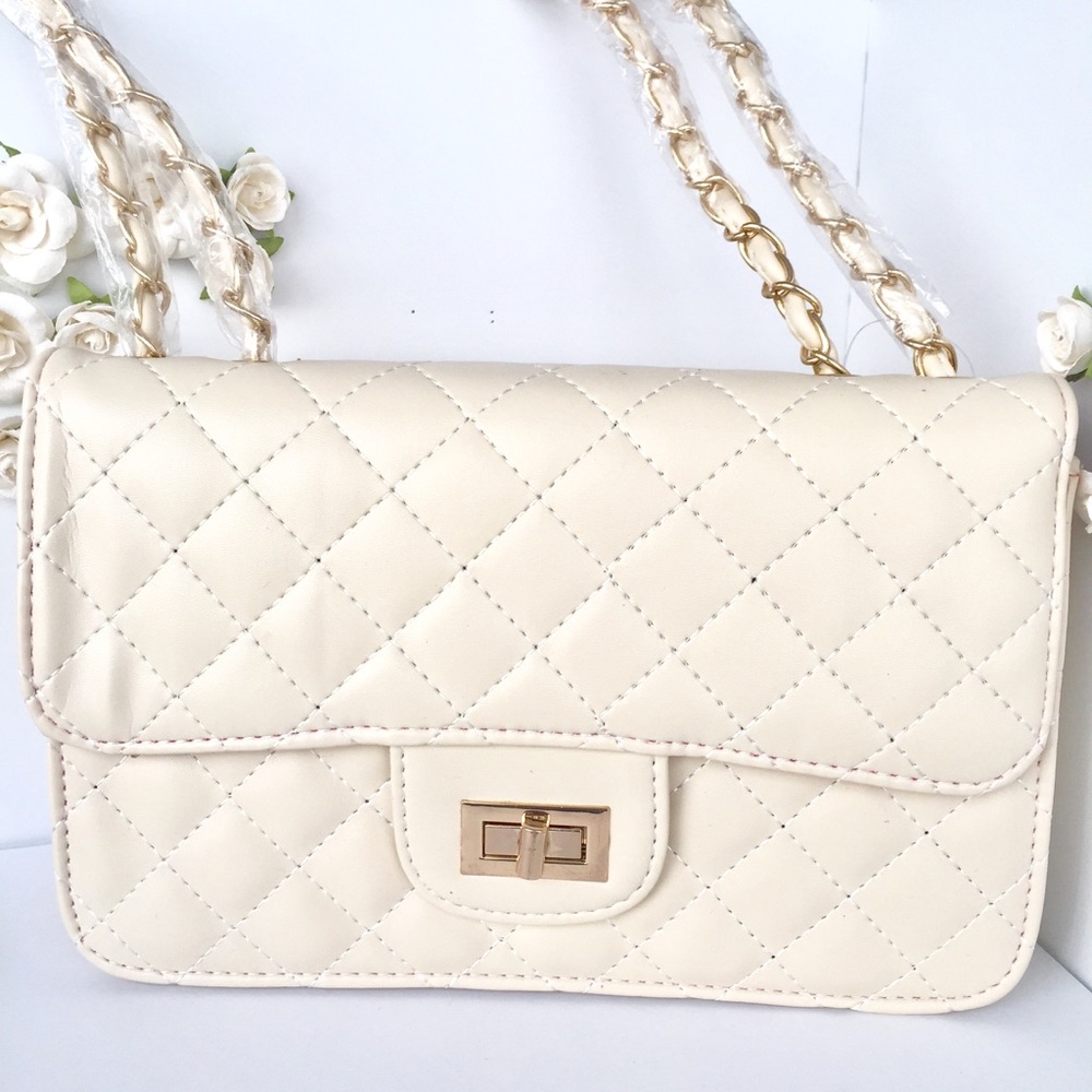 ‼️1 LEFT‼️ Ivory Quilted Luxury Shoulder Bag